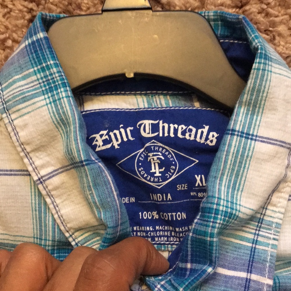 Boys Epic Threads Button Up - Picture 2 of 3